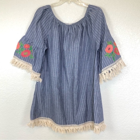 Velzera Chambray Embroidered Floral Tunic Mini Dress Top Medium Size 1X - Picture 2 of 9